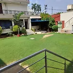 Hotel Kamesh Hut, Varanasi
