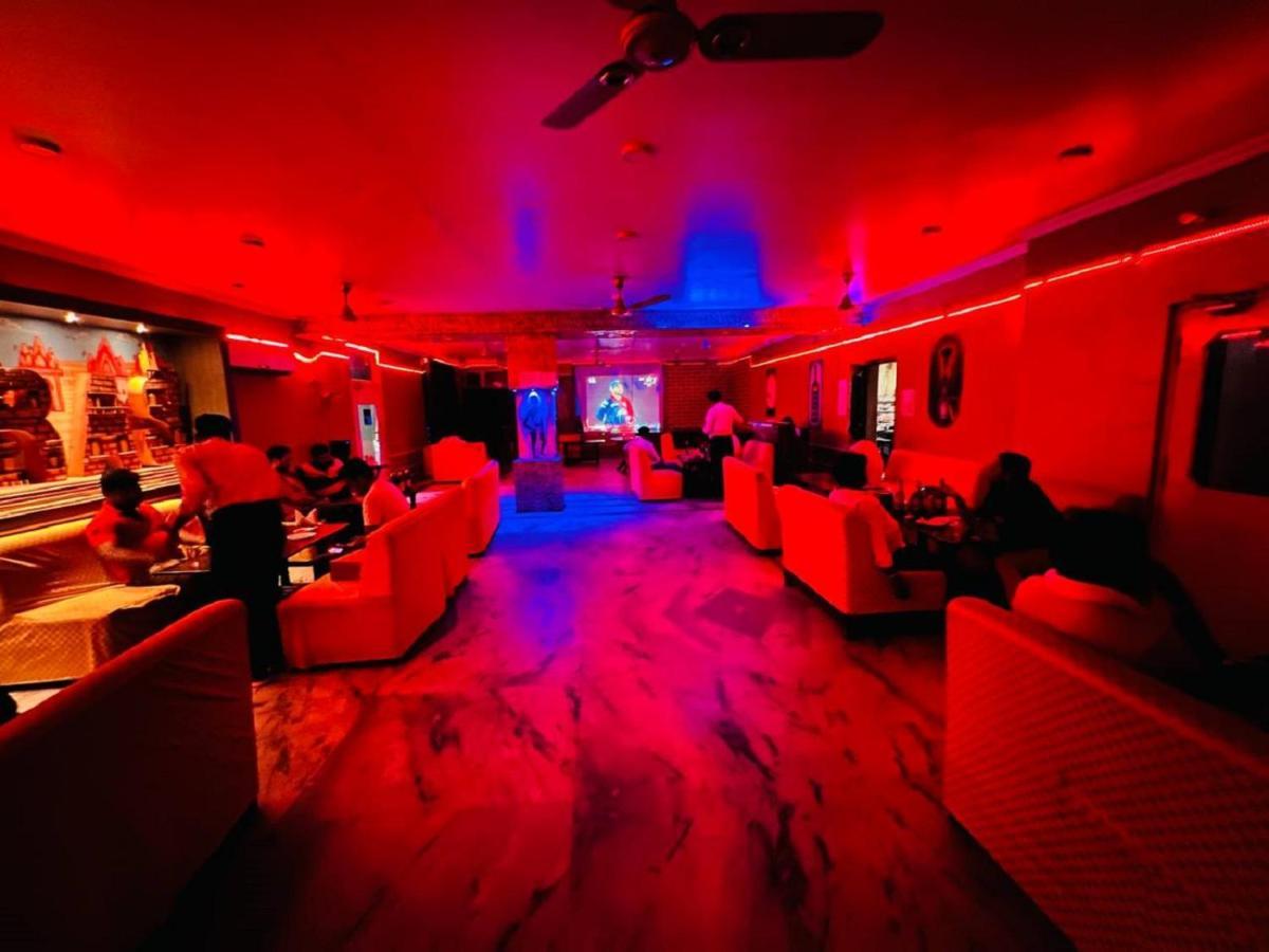 Kamesh Hut, 4* Varanasi
